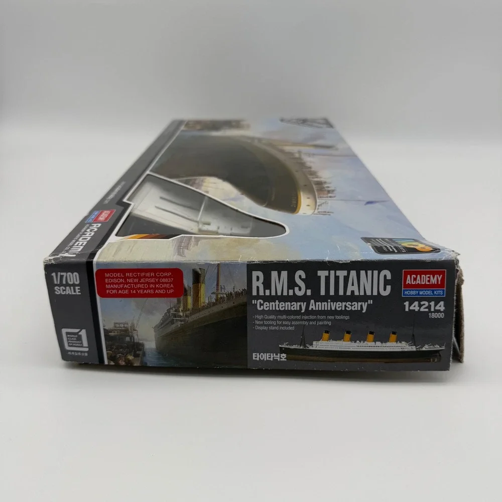 Academy R.M.S. Titanic Model Kit Centenary Anniversary 1/700 Scale 14214